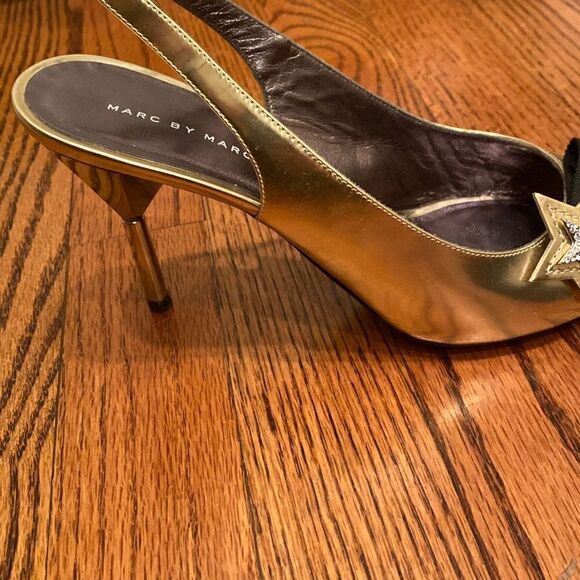 Marc by Marc Jacobs Gold Star Peep Toe Slingbacks 37 - Picture 6 of 9